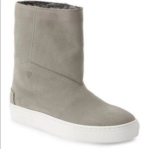 Womens Liebeskind Berlin Sz 9.5 Ankle Sneakers Boots Leather Shearling Lined EUC